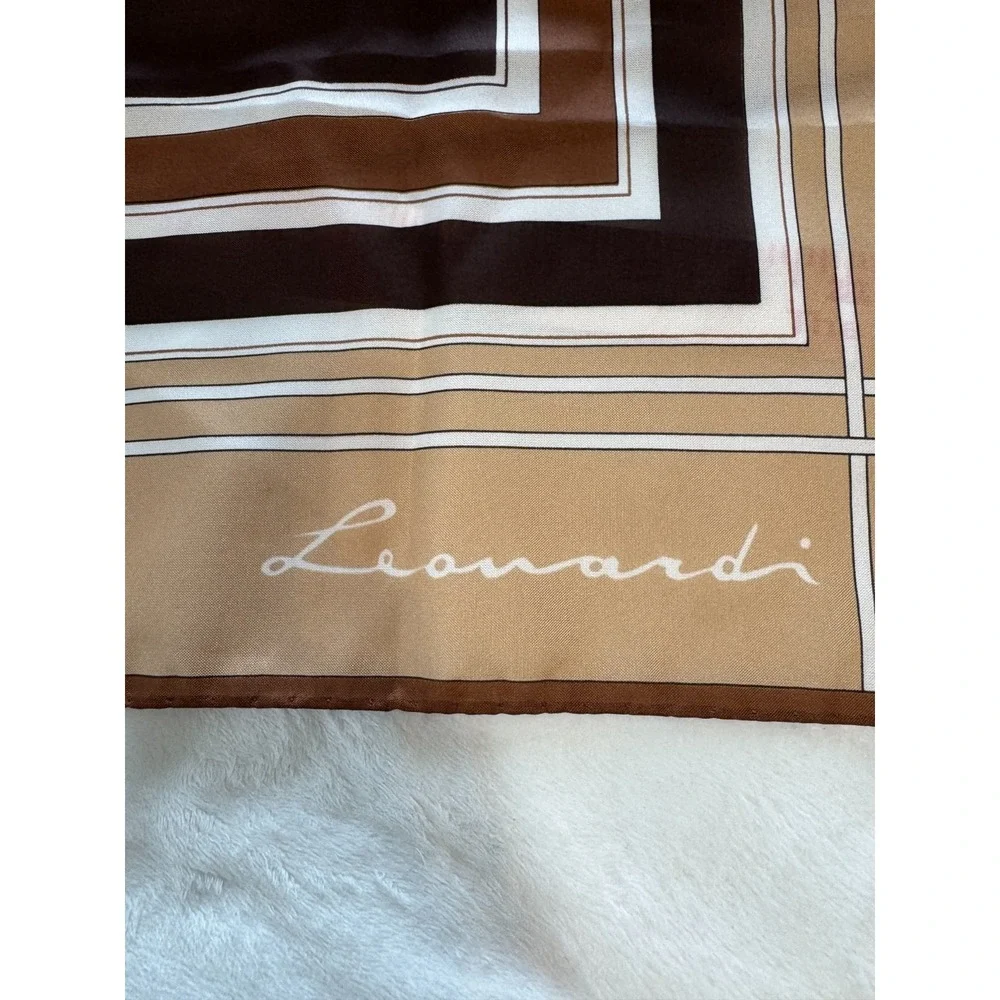 Leonardi Geometric Vintage Scarf 30''x30'' Fall 100% Silk Hand Rolled Edges